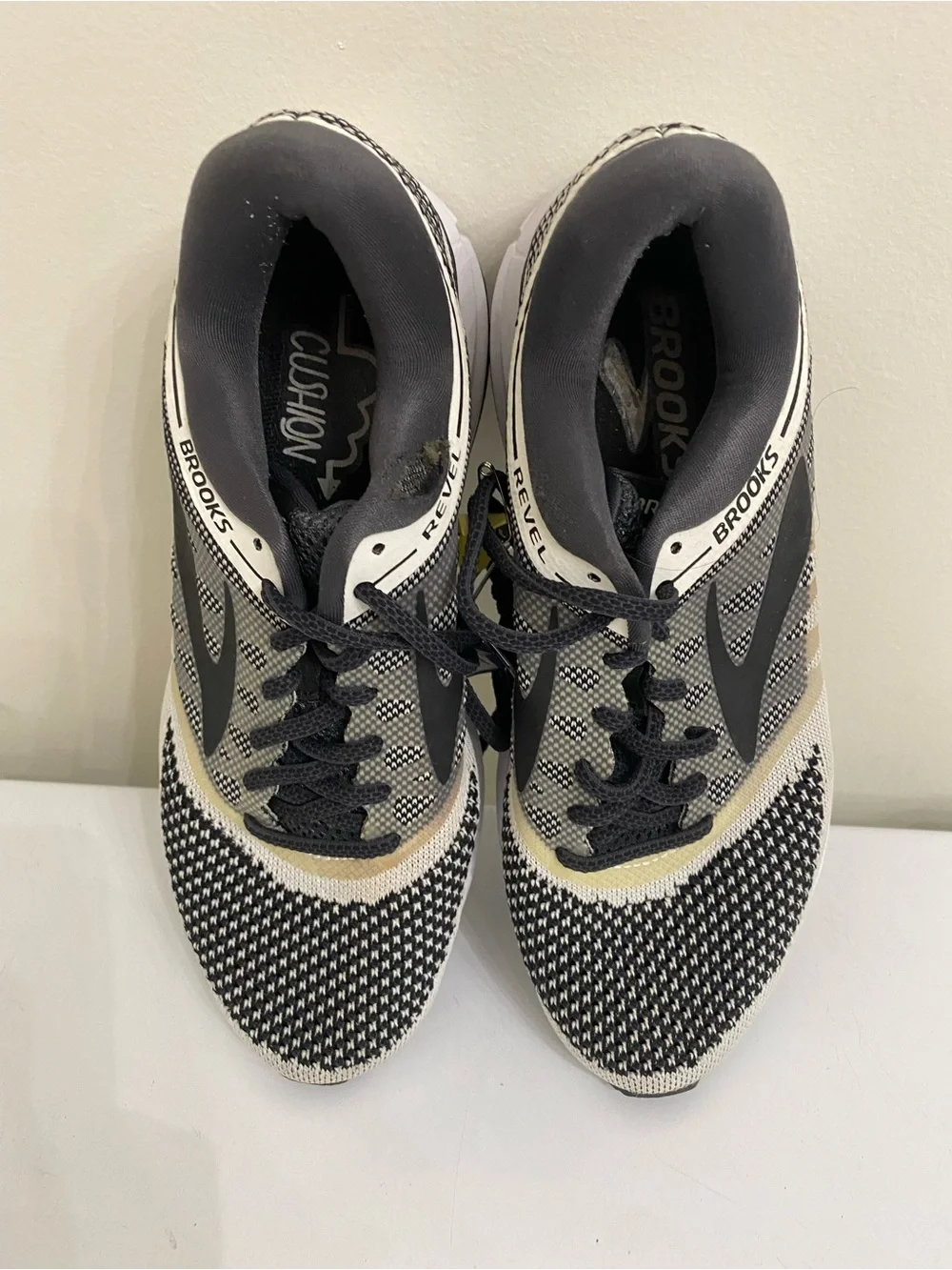 Skechers Women’s Revel Black Gray and Cream Athletic Shoes